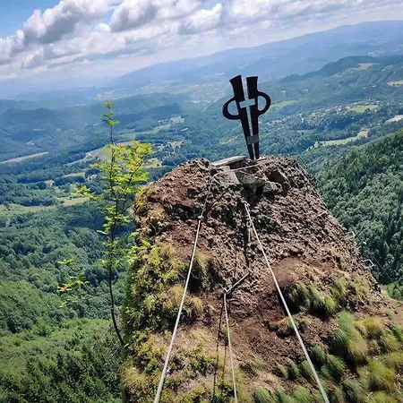 Pod Lesom Semesterbostad Turcek
